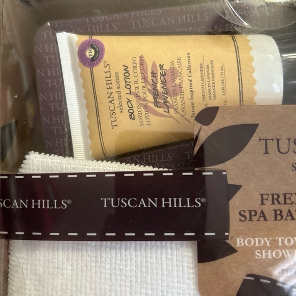 Tuscan Hills Selected Scents French Lavender Spa Bath & Shower Set - Picture 2 of 10